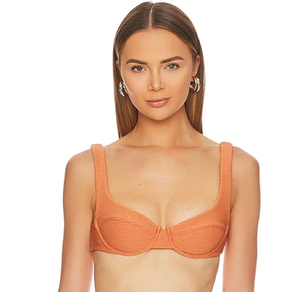 L*SPACE Nikita Bikini Top XS Sienna Ribbed Neutral Underwire Demi Cups Retro 70s